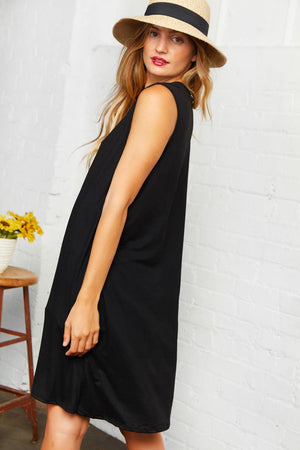 Black Neck Cut Out Sleeveless Pocketed Dress