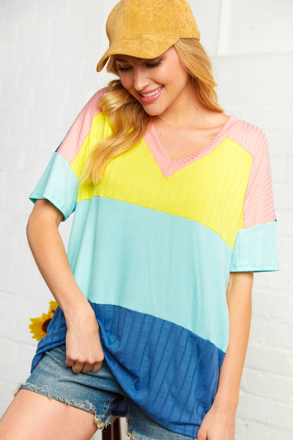 Rib Color Block V Neck Knit Top